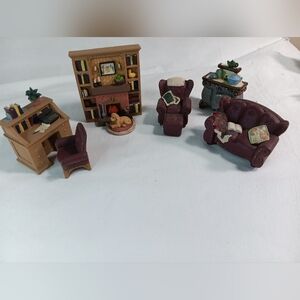 Avon Victorian Memories Figurines